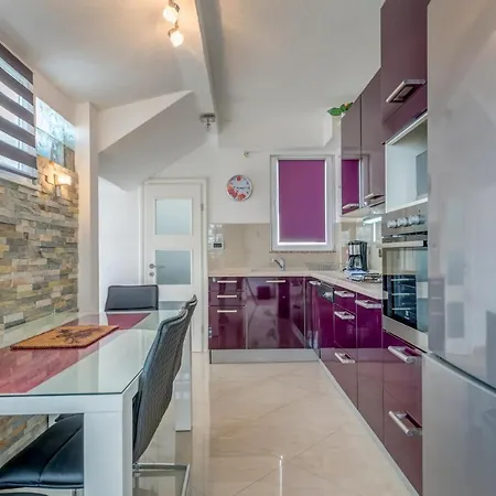 Marin,seaview,terrace Massage Hot Tube,grill Place,parking * Trogir
