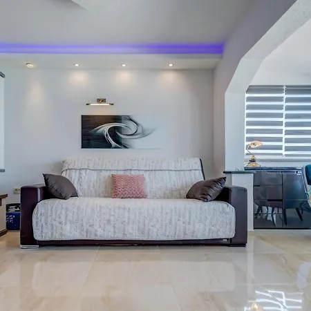 Apartament Marin,seaview,terrace Massage Hot Tube,grill Place,parking *