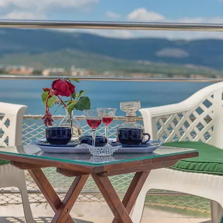 Marin,seaview,terrace Massage Hot Tube,grill Place,parking Apartament Trogir