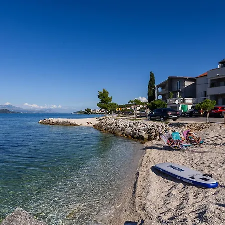 Marin,seaview,terrace With Massage Hot Tube,grill Place,parking Appartement