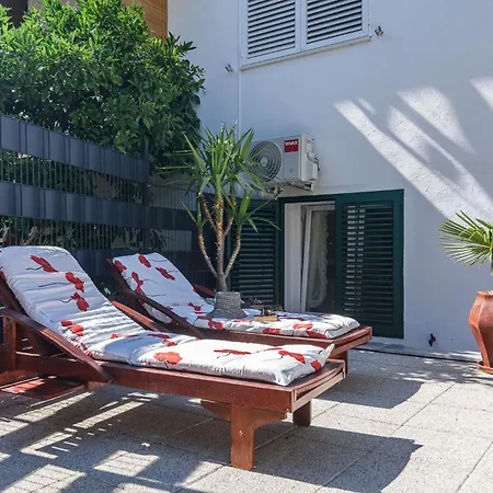Marin,seaview,terrace Massage Hot Tube,grill Place,parking Apartament