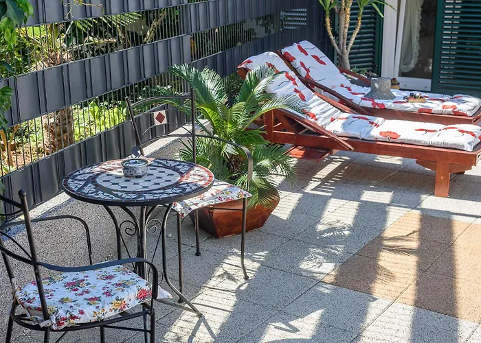 Appartement Marin,seaview,terrace With Massage Hot Tube,grill Place,parking