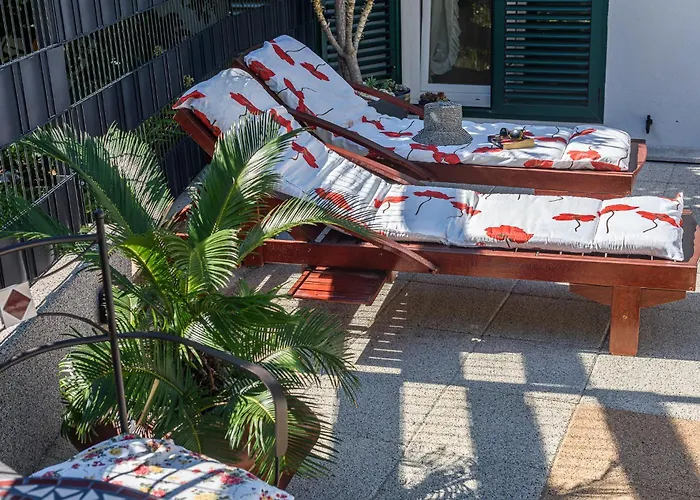 Appartement Marin,seaview,terrace With Massage Hot Tube,grill Place,parking *