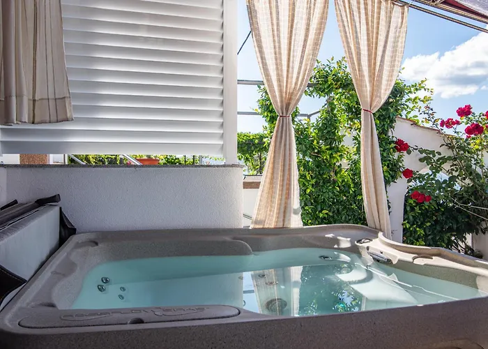 Appartement Marin,seaview,terrace With Massage Hot Tube,grill Place,parking *